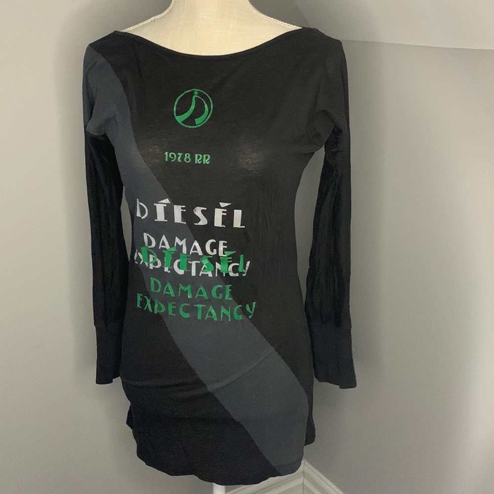 Woman top, missing the size fits like S.